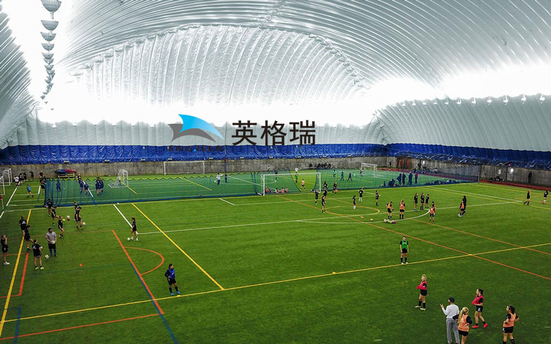 选择充香蕉在线播放APP结构建造足球场有哪些优势？