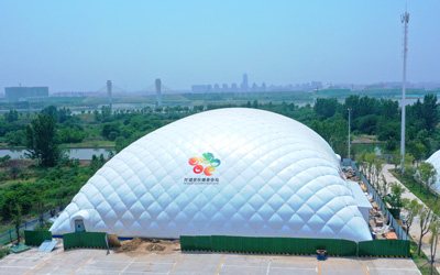 用膜建筑室内体育馆当隔热层是很多楼顶建筑的不错选择